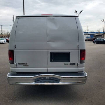 2014 Ford E-Series E-150