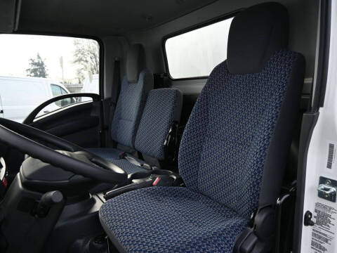 2024 Isuzu NPR HD 1F2