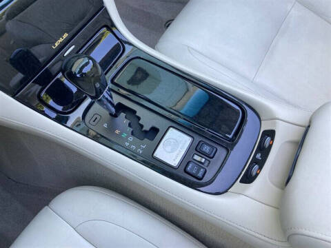 2004 Lexus SC 430