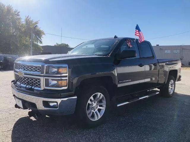 2014 Chevrolet Silverado 1500 LT photo 3