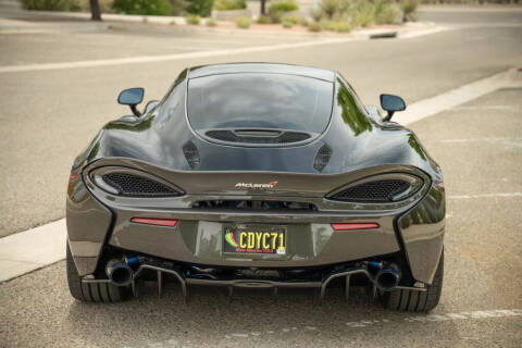 2017 McLaren 570GT