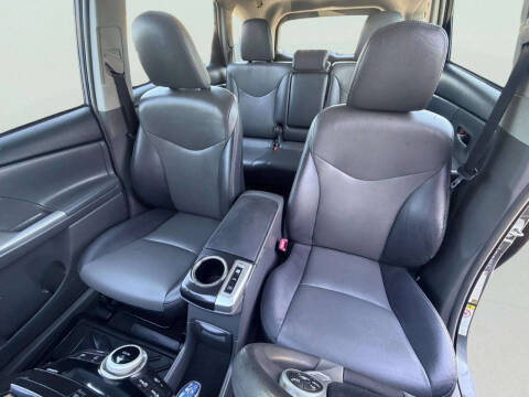 2012 Toyota Prius v Five