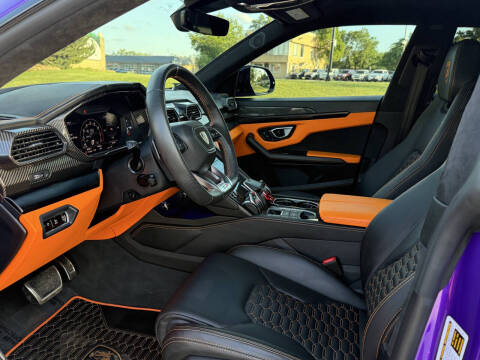 2022 Lamborghini Urus