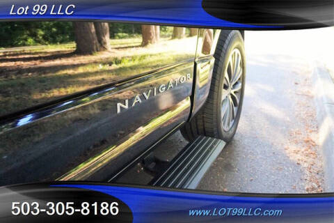 2017 Lincoln Navigator Select