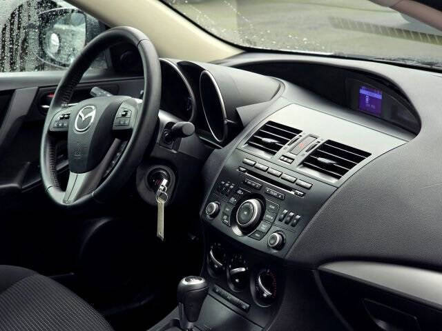 2012 Mazda MAZDA3 i Touring