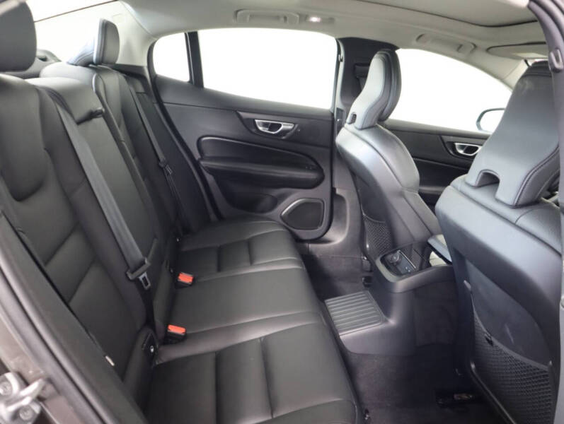 2025 Volvo S60 T8 Ultra