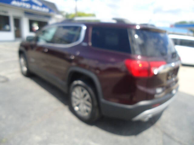 2017 GMC Acadia SLE-2