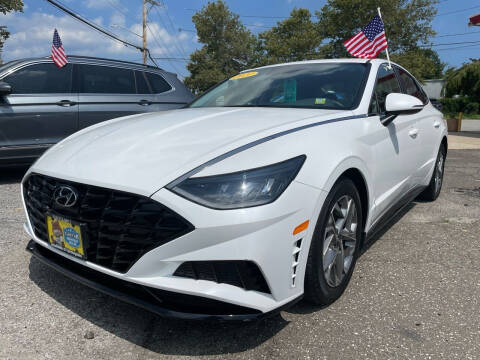 2021 Hyundai Sonata for sale at AUTORAMA SALES INC. in Farmingdale NY
