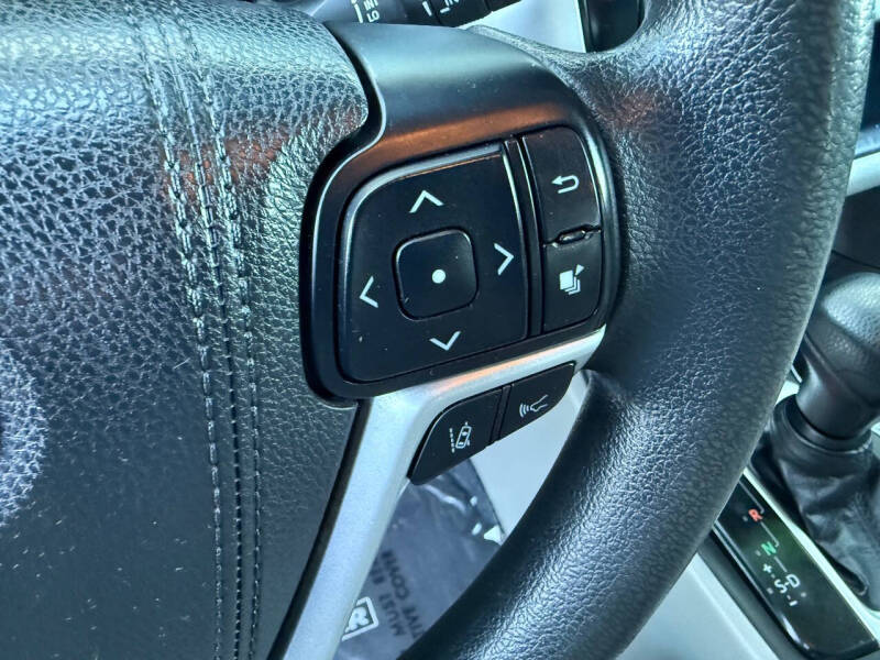 2018 Toyota Highlander LE