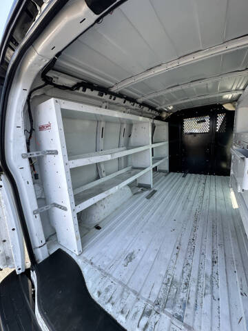 2021 Chevrolet Express 2500