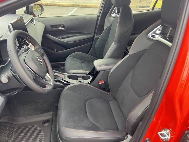 2026 Toyota Corolla Hatchback SE