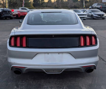 2015 Ford Mustang V6