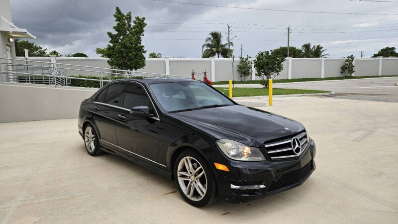 2014 Mercedes-Benz C-Class C250 Sport's photo
