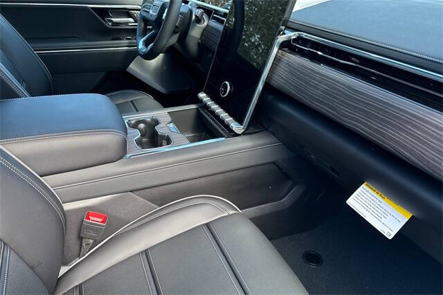 2025 GMC Sierra EV Denali