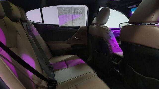 2025 Lexus ES 350