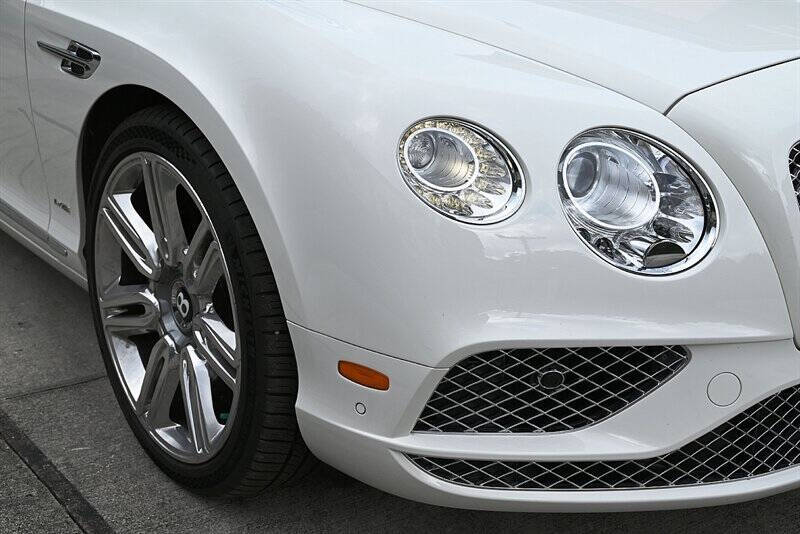 2017 Bentley Continental 9