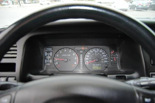 2001 Isuzu Trooper LS