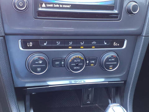 2016 Volkswagen e-Golf SE