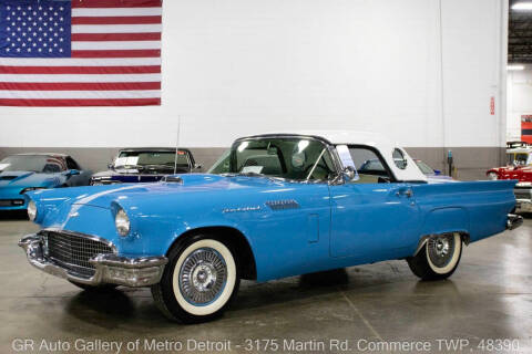 1957 Ford Thunderbird