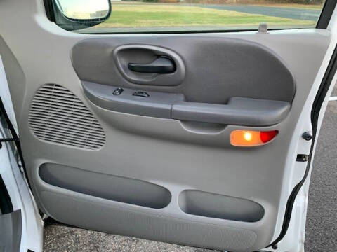 2003 Ford F-150 Lariat