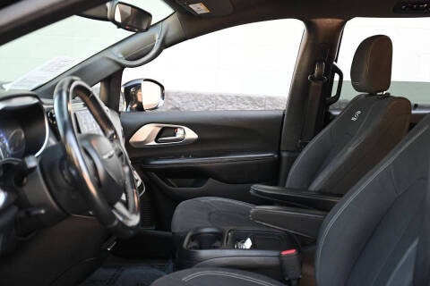 2018 Chrysler Pacifica Touring Plus