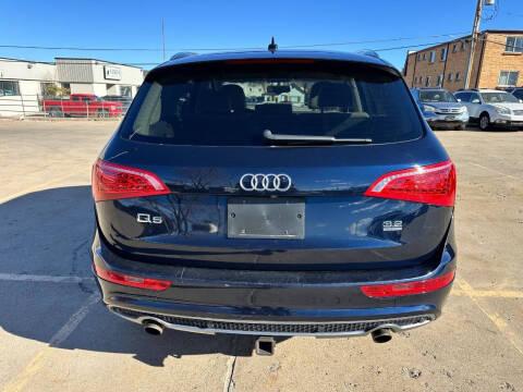 2011 Audi Q5 3.2 quattro Premium Plus