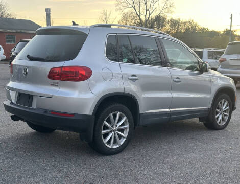 2017 Volkswagen Tiguan 2.0T Wolfsburg Edition 4Motion