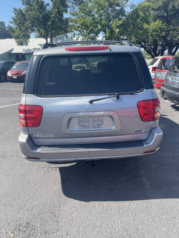2004 Toyota Sequoia Limited