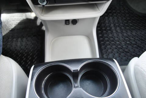 2014 Toyota Sienna LE 8-Passenger