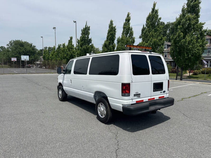 2012 Ford E-Series E-350 SD