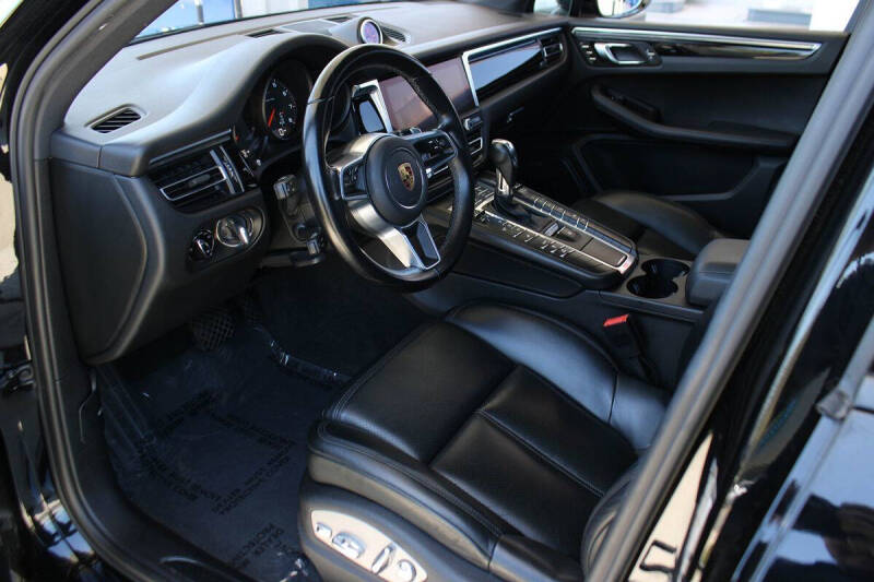 2021 Porsche Macan