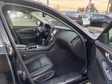 2014 Infiniti Q50 Premium