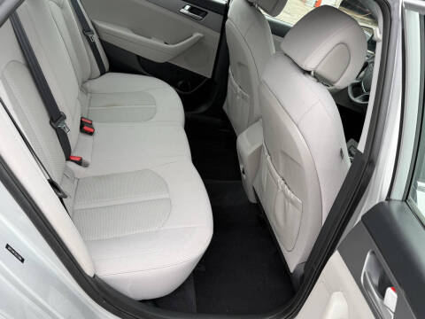 2016 Hyundai Sonata SE