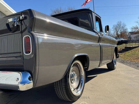 1961 Chevrolet Apache