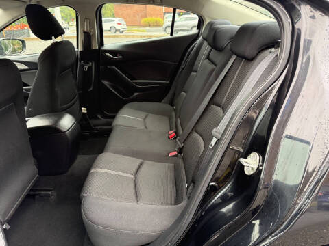 2017 Mazda MAZDA3 Sport