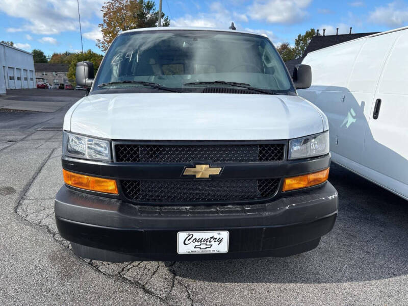 2025 Chevrolet Express 2500