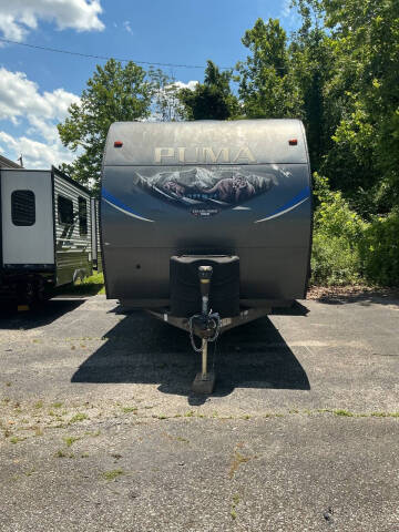 2018 Forest River, Inc. Puma 30RLIS
