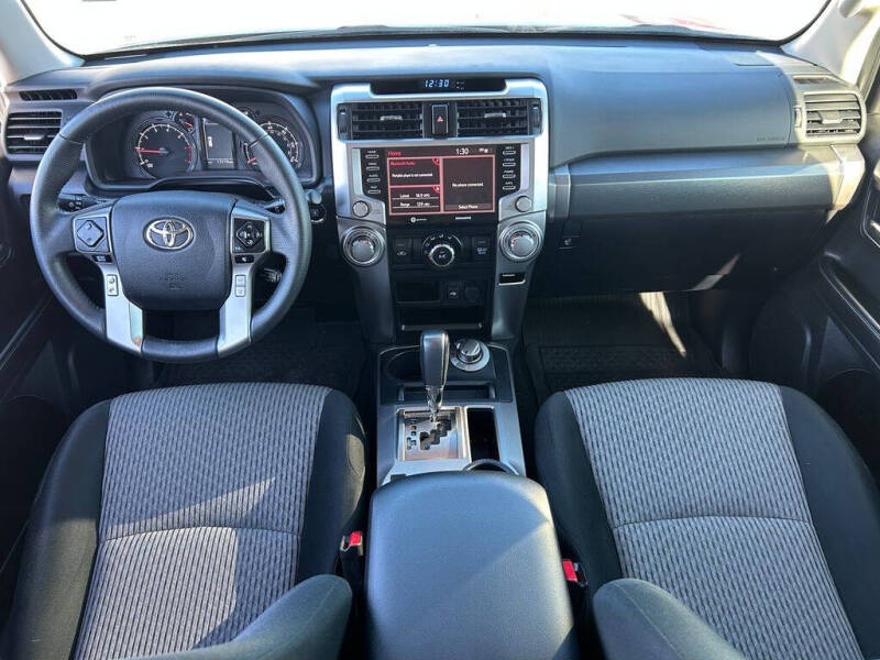 2024 Toyota 4Runner SR5