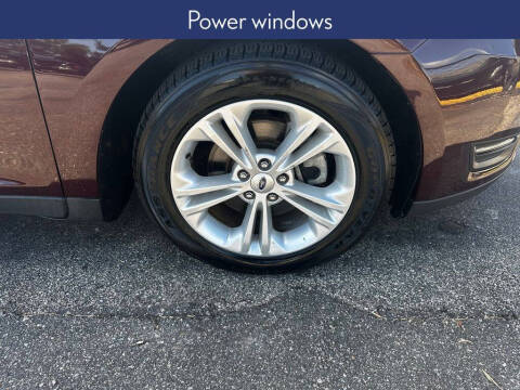 2019 Ford Taurus SEL