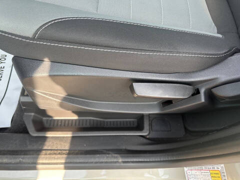 2016 Ford C-MAX Hybrid SE