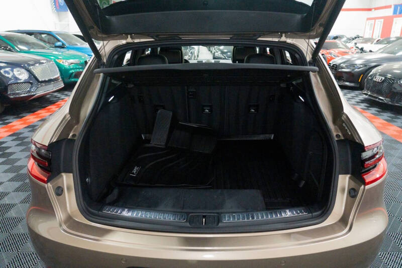 2017 Porsche Macan
