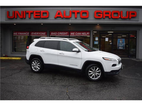 2016 Jeep Cherokee for sale at United Auto Group in Putnam CT