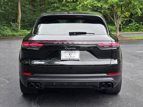 2023 Porsche Cayenne Platinum Edition