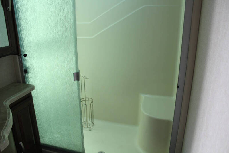 2016 Forest River Cardinal 325RL