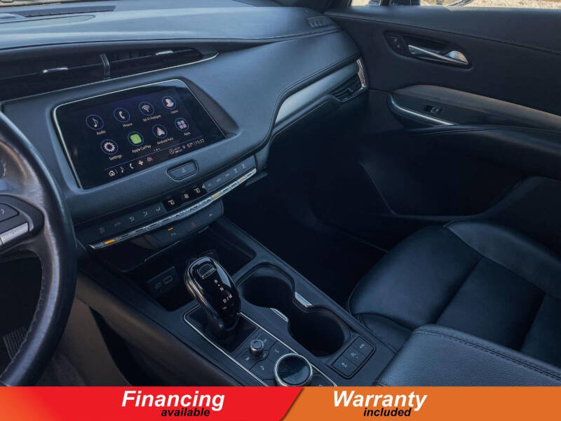 2023 Cadillac XT4 Premium Luxury