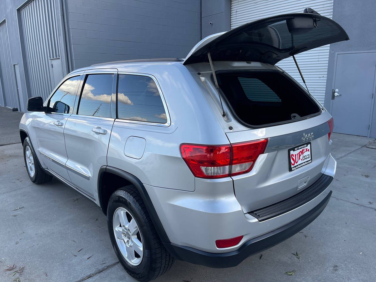 2012 Jeep Grand Cherokee for sale at Super Auto Sales Modesto in Modesto, CA