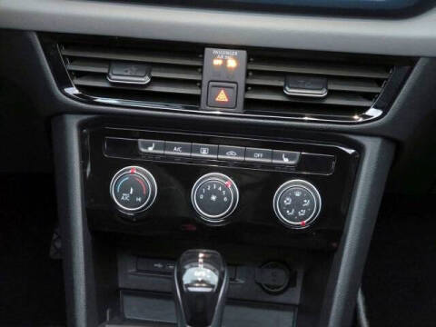 2023 Volkswagen Taos SE 4Motion