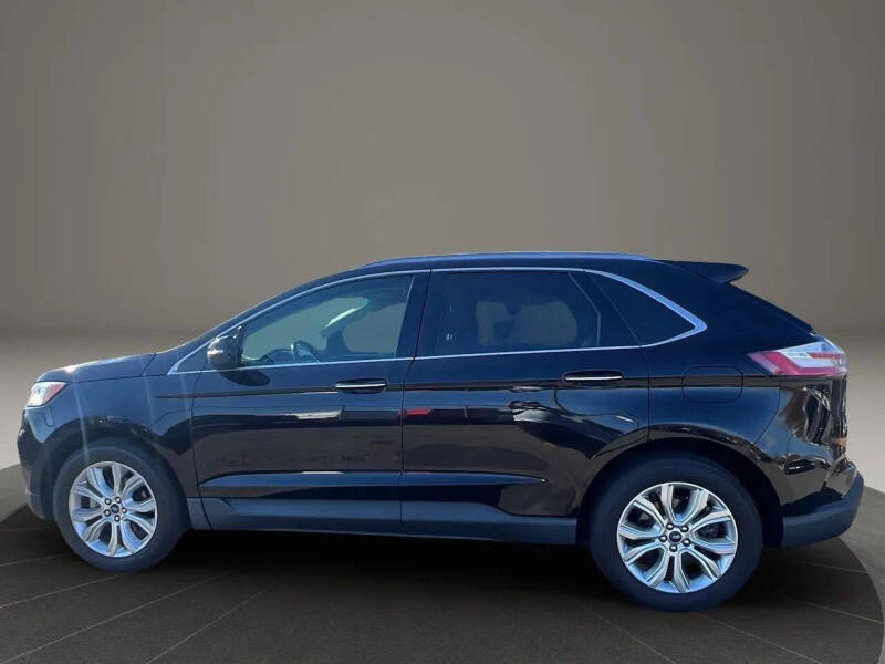 2020 Ford Edge Titanium