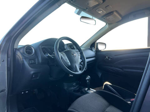 2019 Nissan Versa
