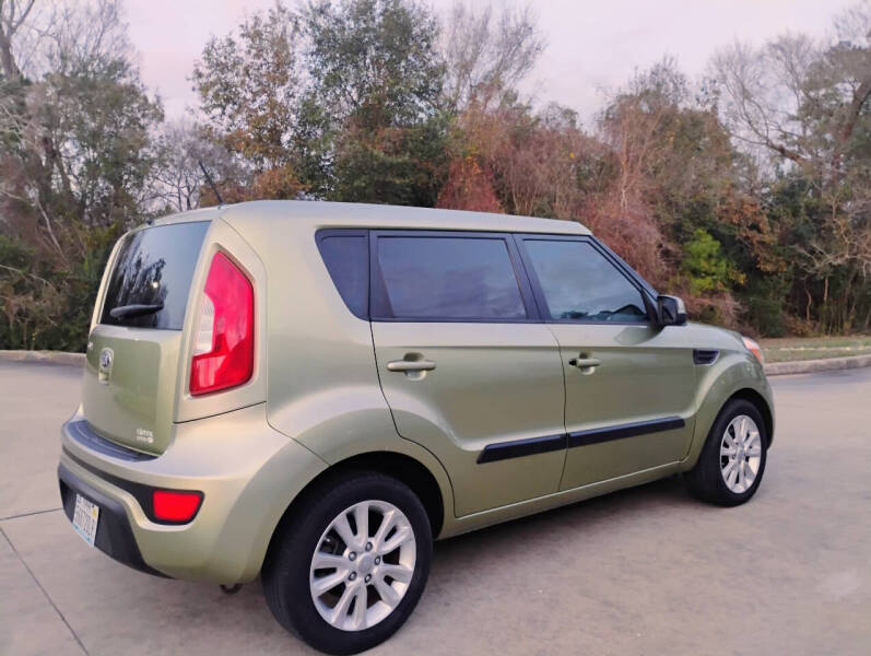 2013 Kia Soul +